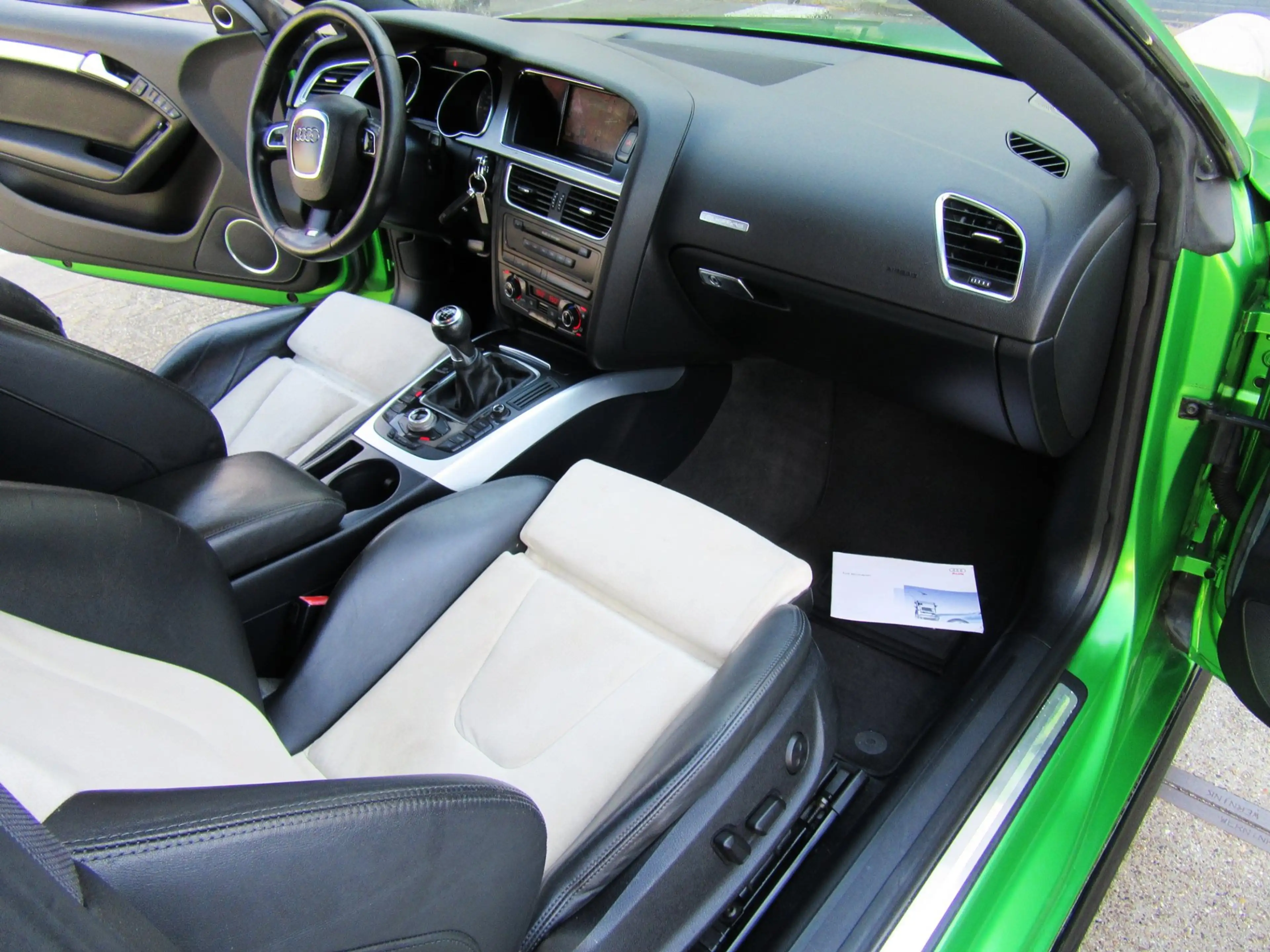 Audi S5 Coupé 4.2 FSI S5 quattro ORIG NL UNIEKE SHOWCAR 6 — photo 14