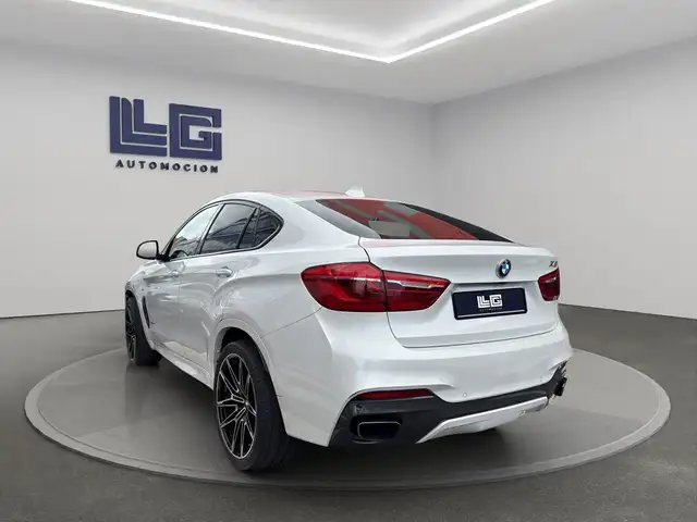 BMW X6 view 6