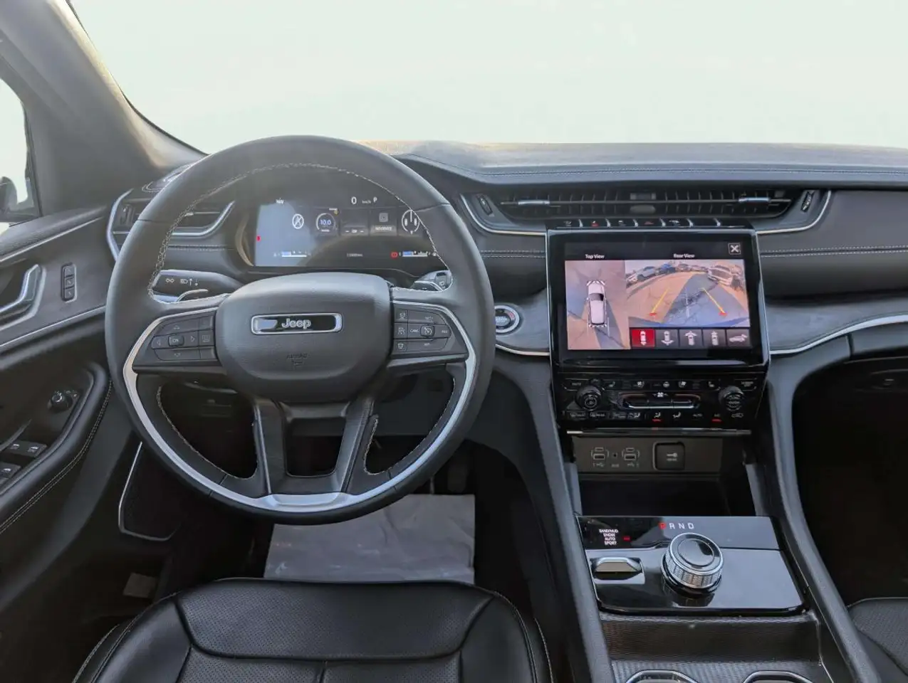 Jeep Grand Cherokee снимка Jeep Grand Cherokee