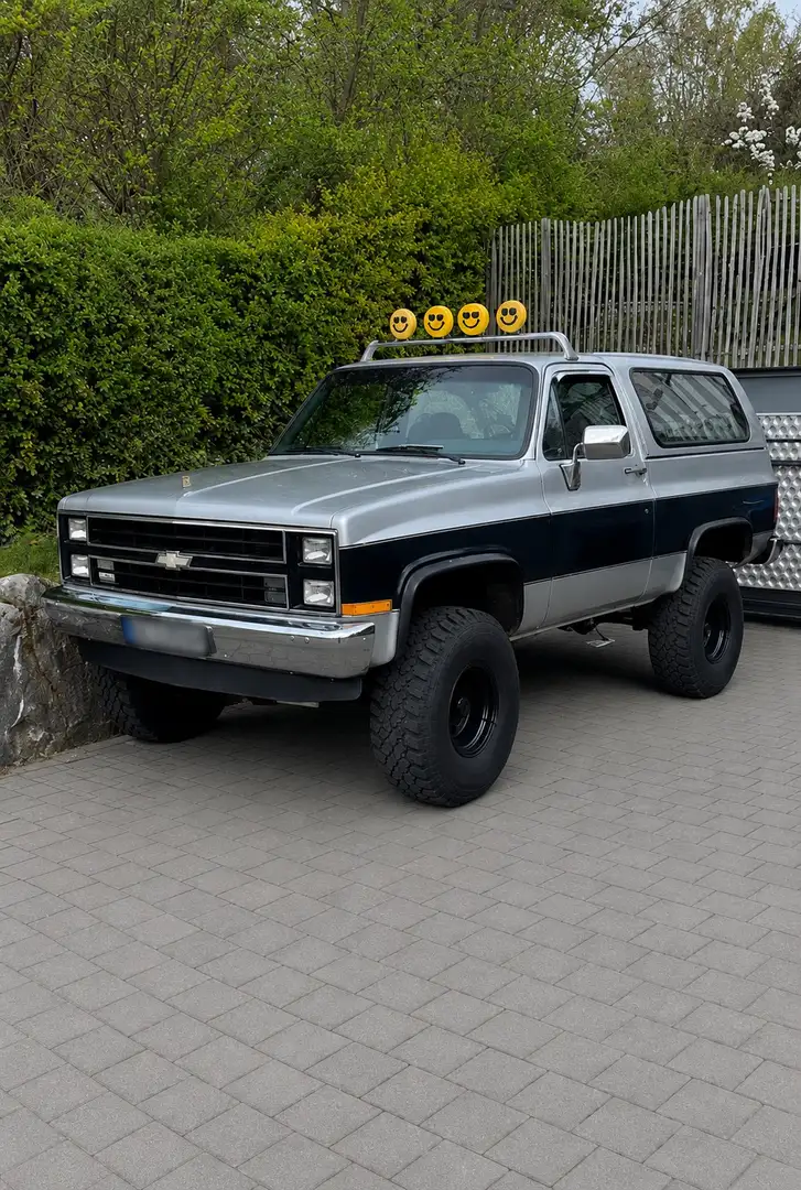 Chevrolet Blazer Silverado - 2