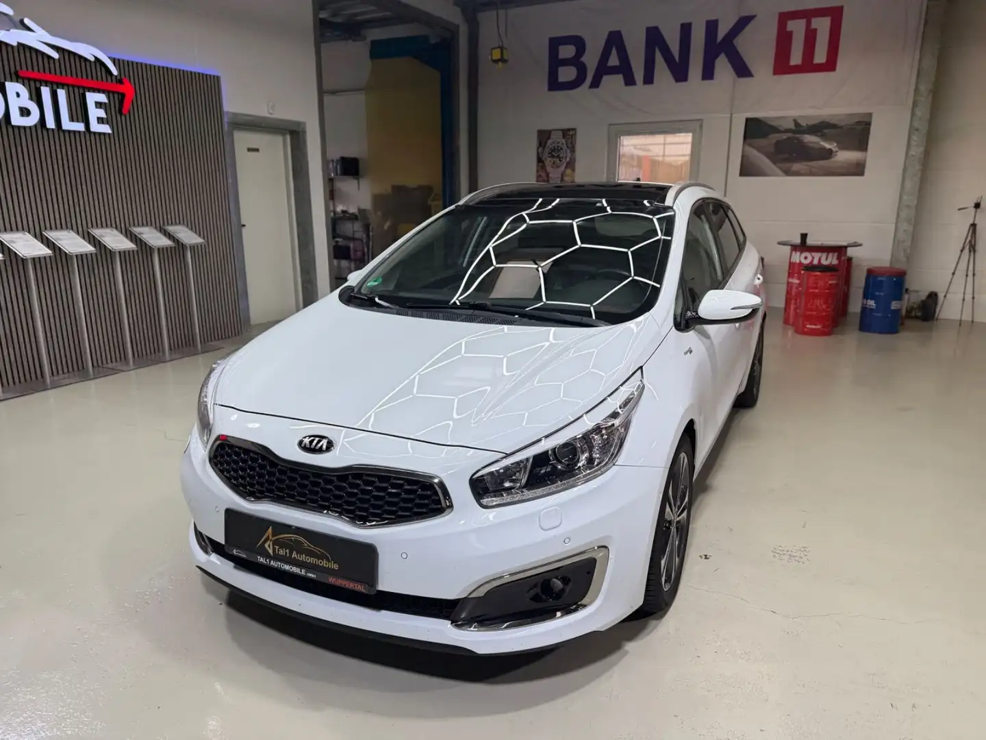 Kia Ceed SW / cee'd SW Platinum Pano Navi Kamera PDC Weiß - 2