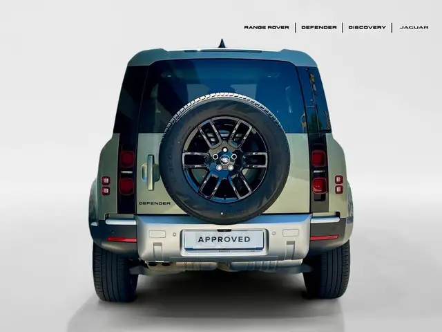 Land Rover Defender view 7