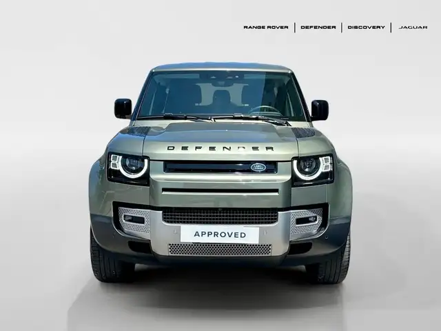 Land Rover Defender view 6