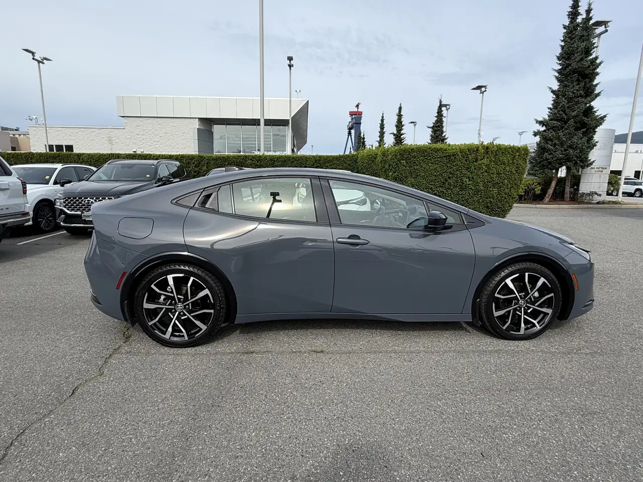 Toyota Prius Prime снимка Toyota Prius Prime