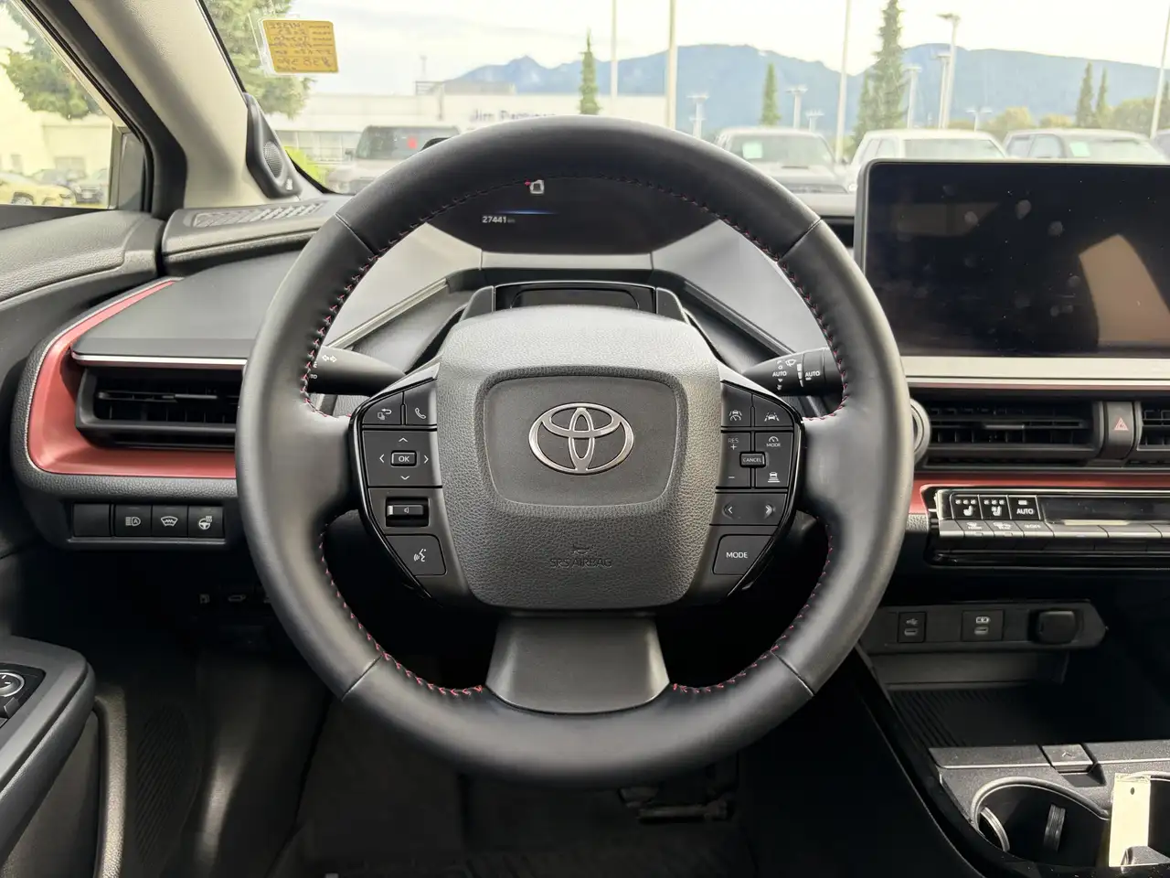 Toyota Prius Prime снимка Toyota Prius Prime