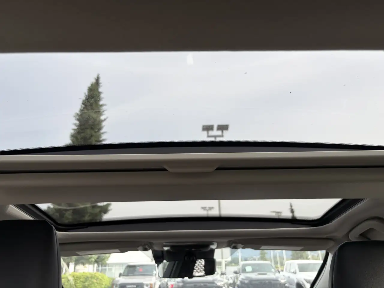 Toyota Prius Prime снимка Toyota Prius Prime