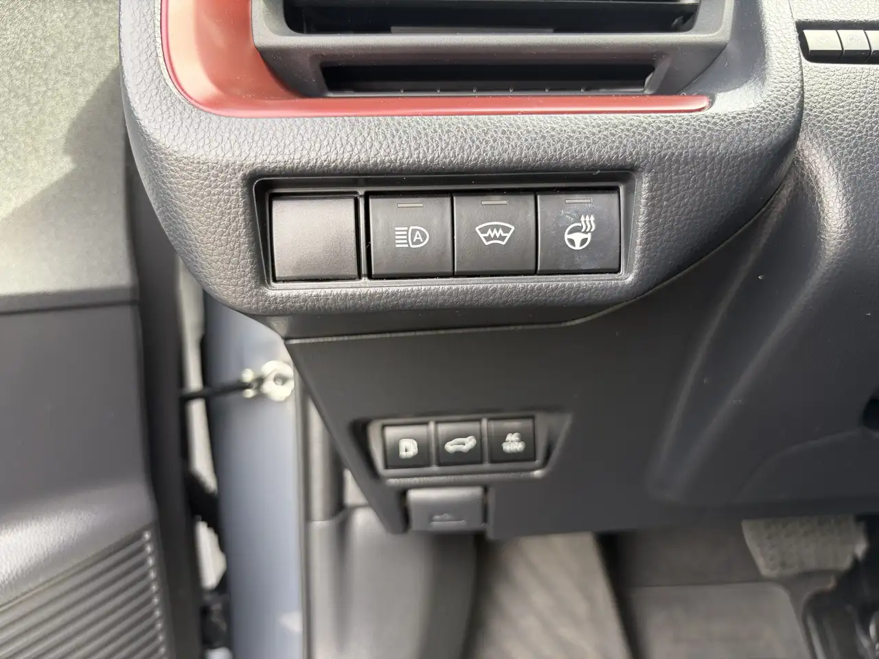 Toyota Prius Prime снимка Toyota Prius Prime