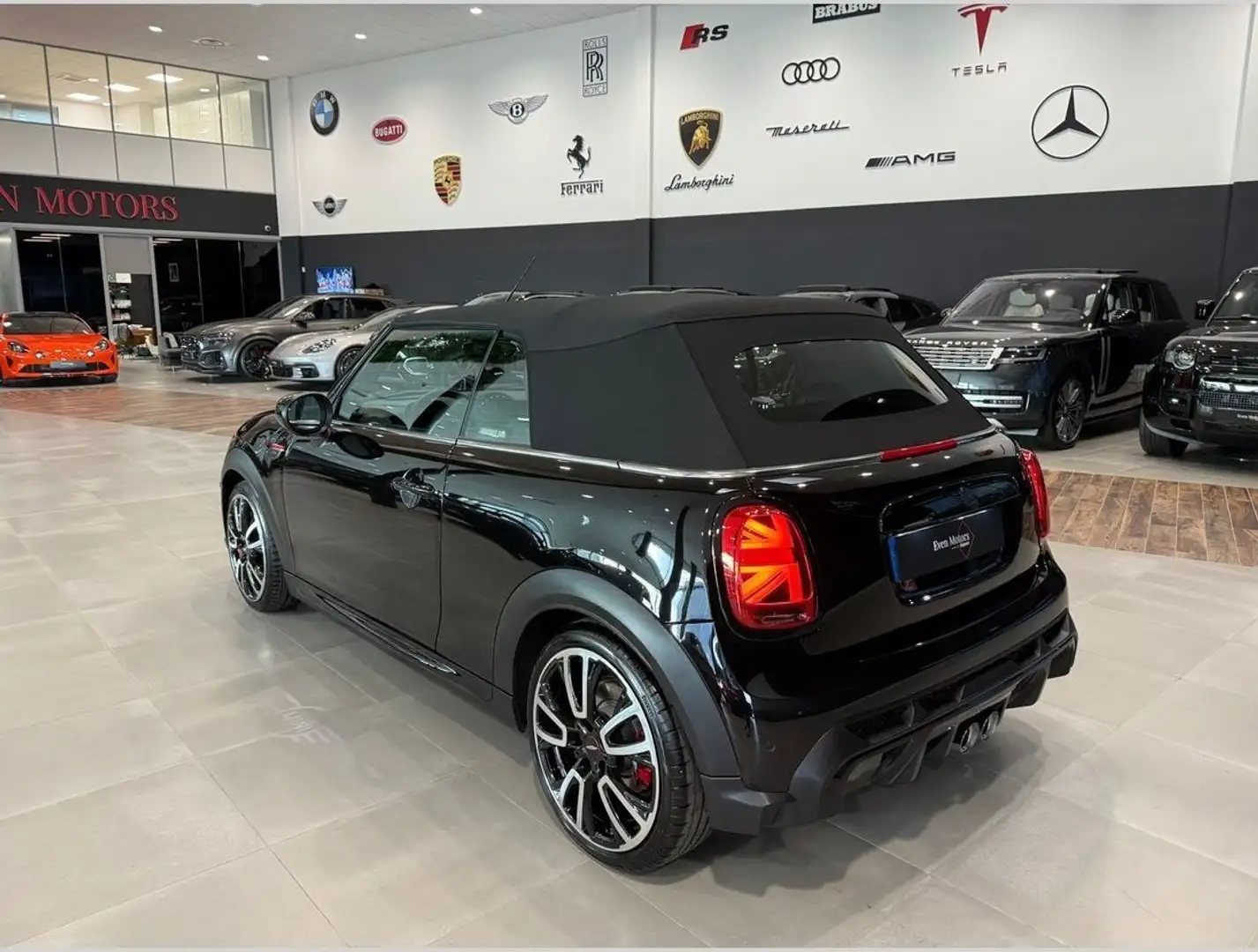 MINI One III CABRIOLET JCW 231 FINITION EXCLUSIVE DESIGN BVA6 Negro - 2