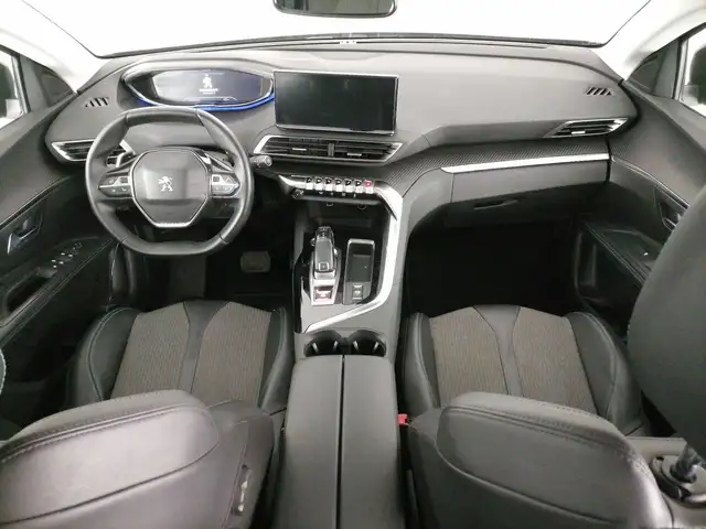 Peugeot 3008 view 9