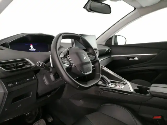 Peugeot 3008 view 11