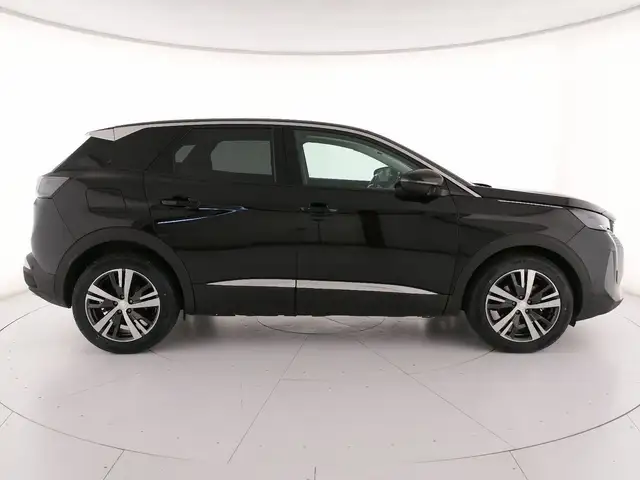 Peugeot 3008 view 3