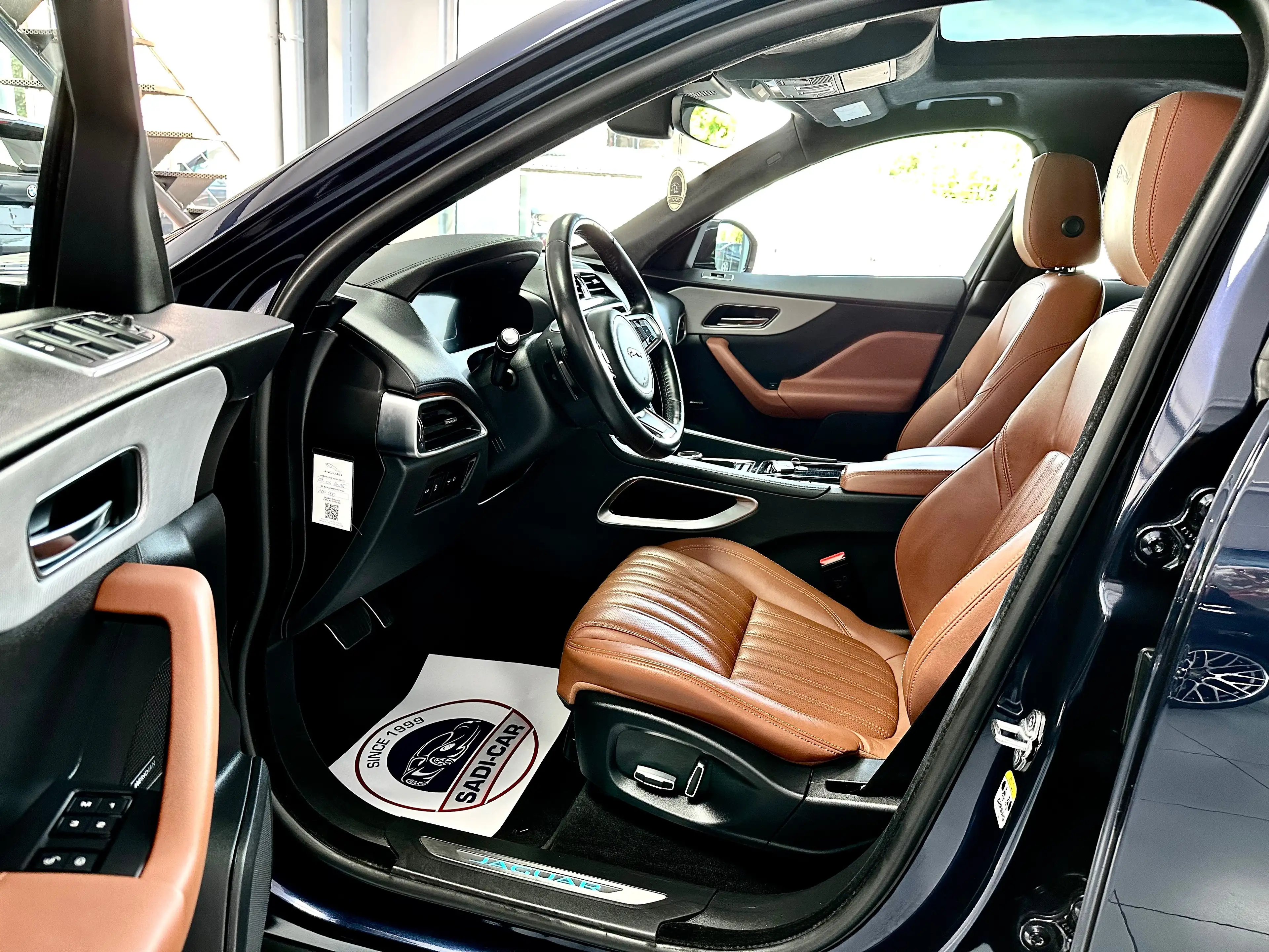 Jaguar F-Pace 3.0 D 300cv V6 AWD - PORTOFOLIO - FULL OPT. — photo 7