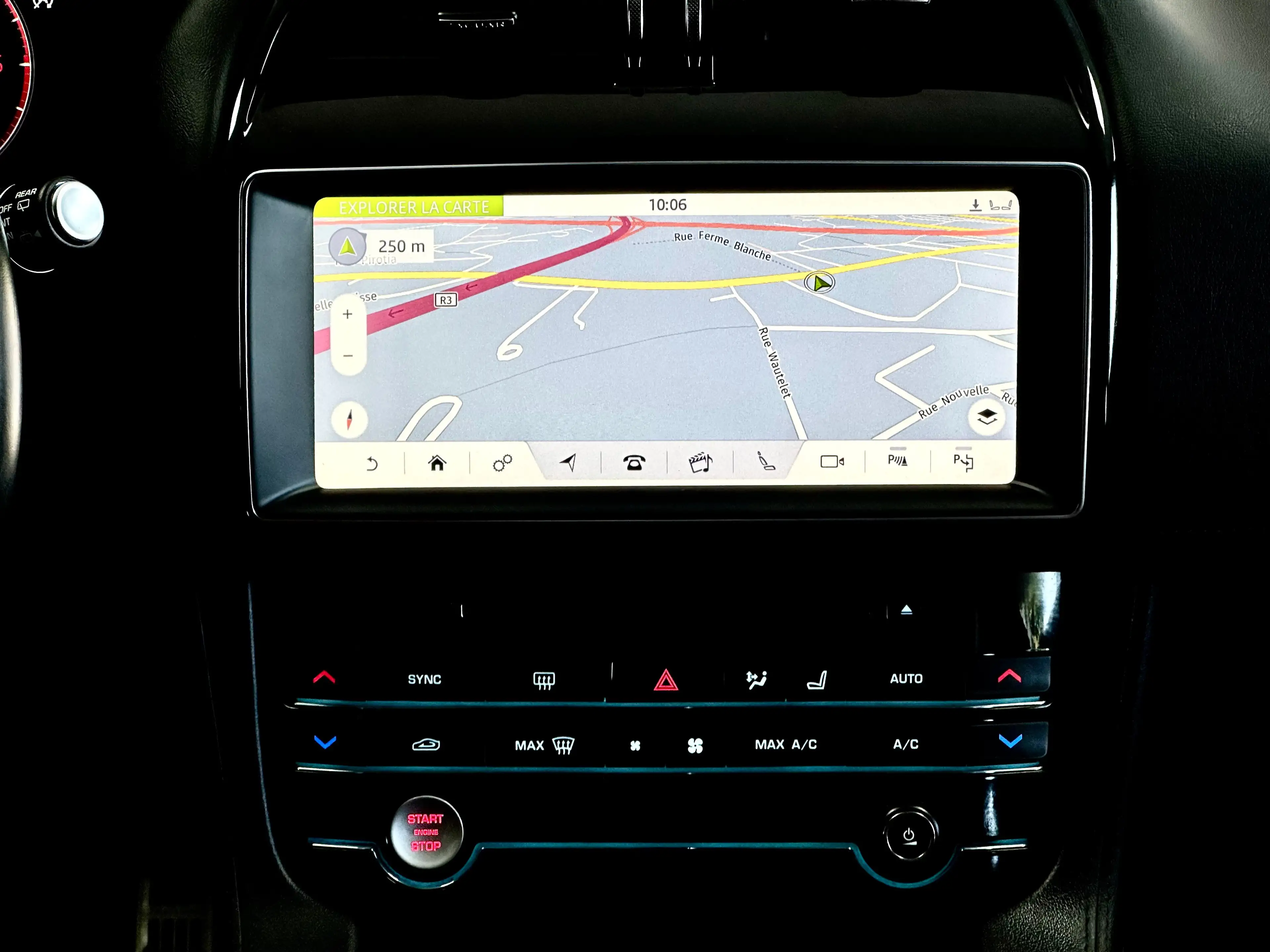 Jaguar F-Pace 3.0 D 300cv V6 AWD - PORTOFOLIO - FULL OPT. — photo 11