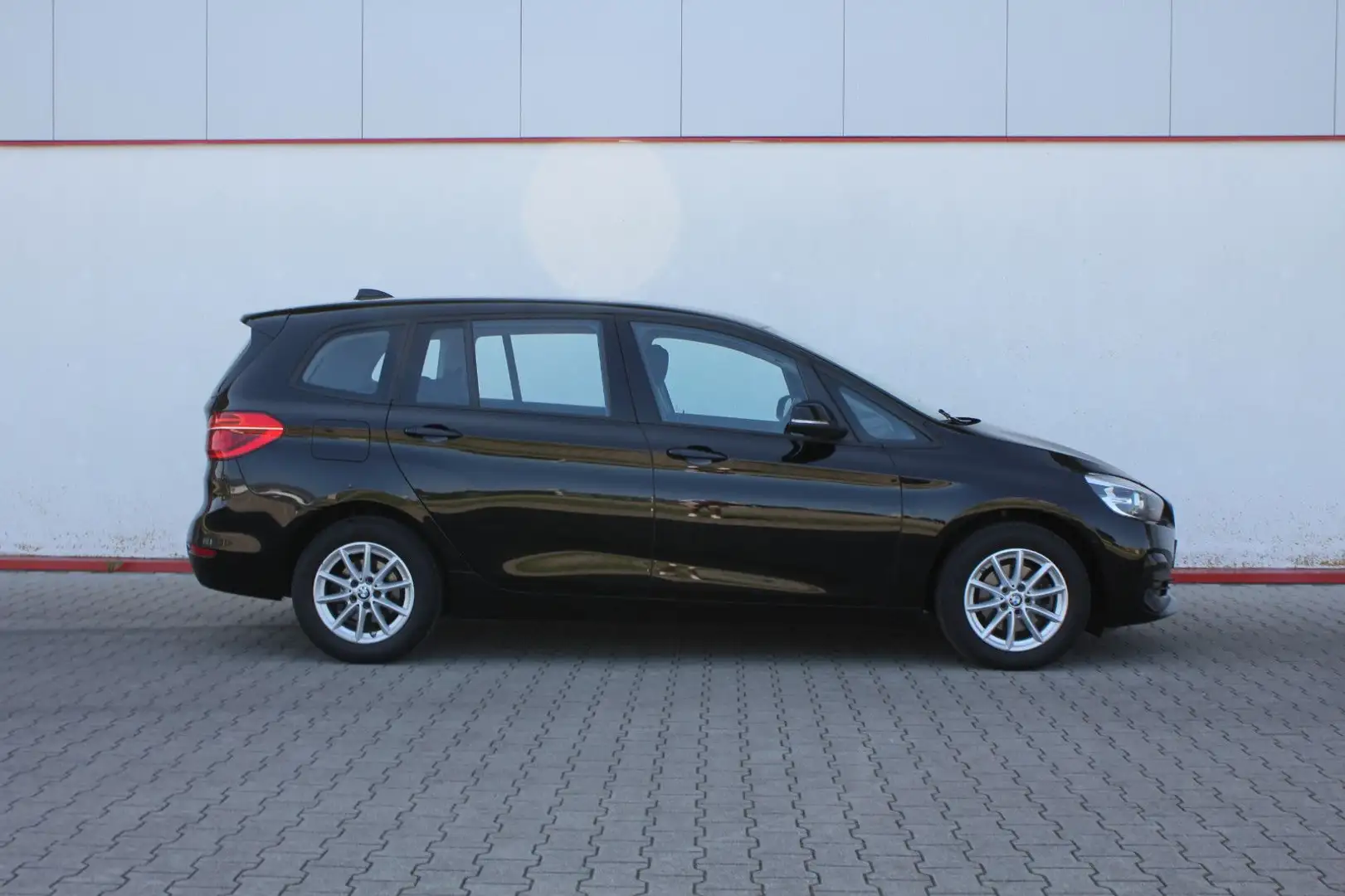 BMW 216 Autom. Facelift Navi Schwarz - 1