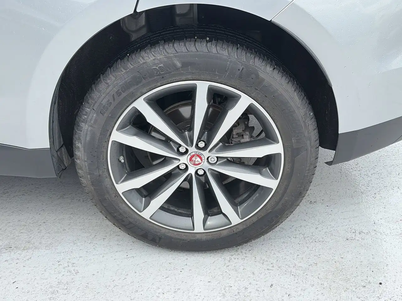 Jaguar F-Pace снимка Jaguar F-Pace
