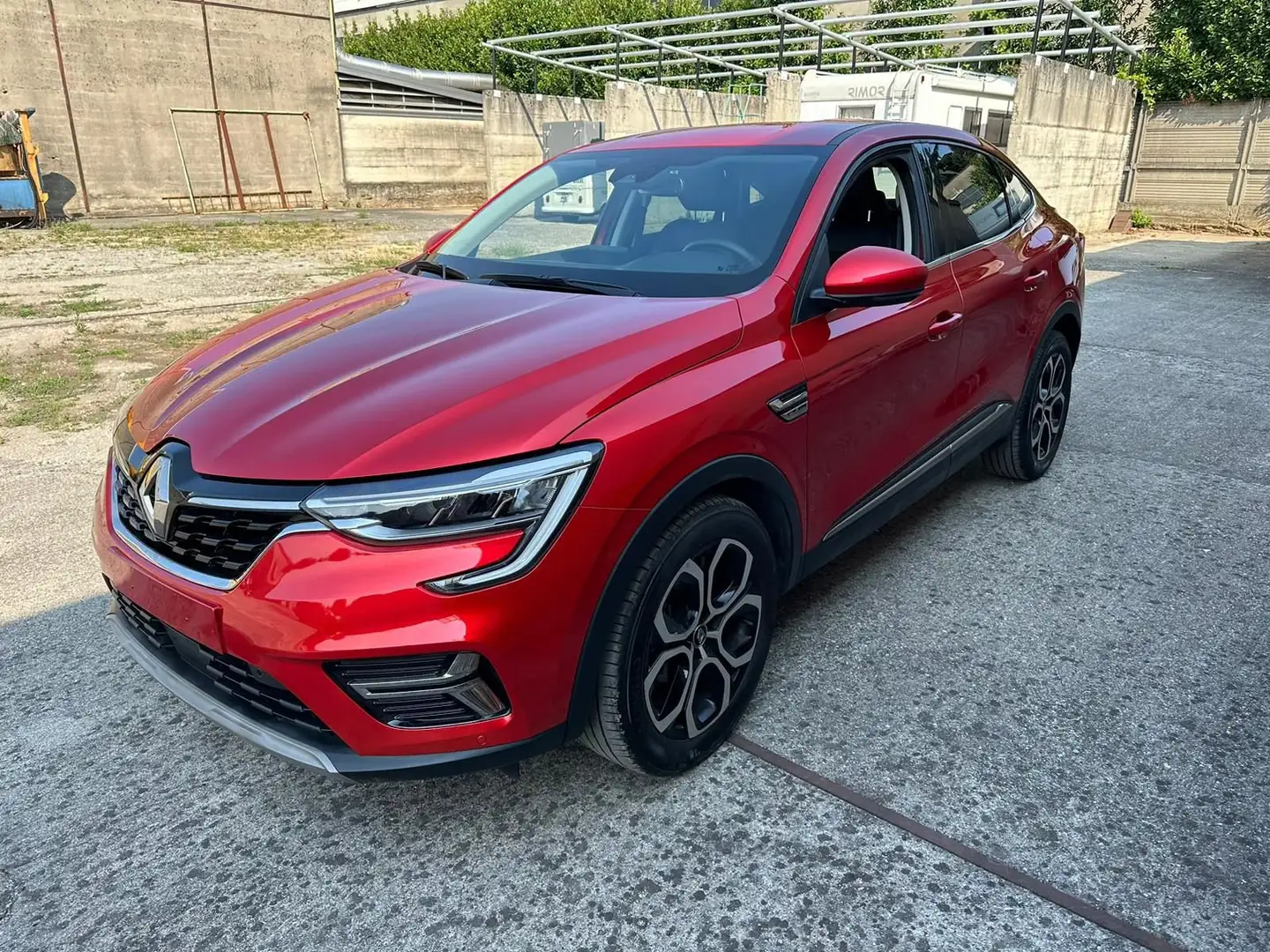 Renault Arkana TCe 140 CV EDC Intens Rood - 1