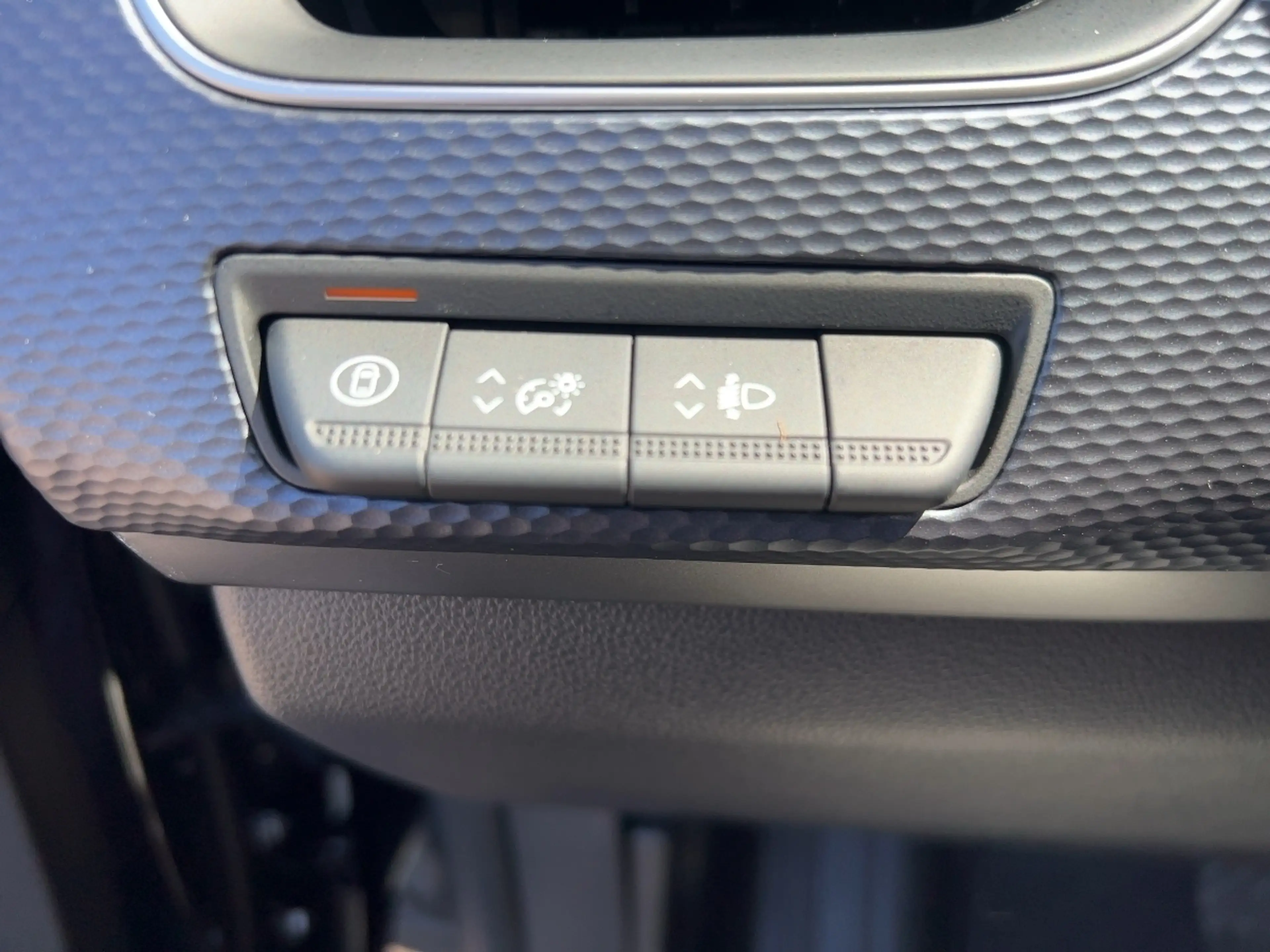 Renault Arkana EVOLUTION Mild Hybrid 140 EDC Apple CarPlay — photo 15