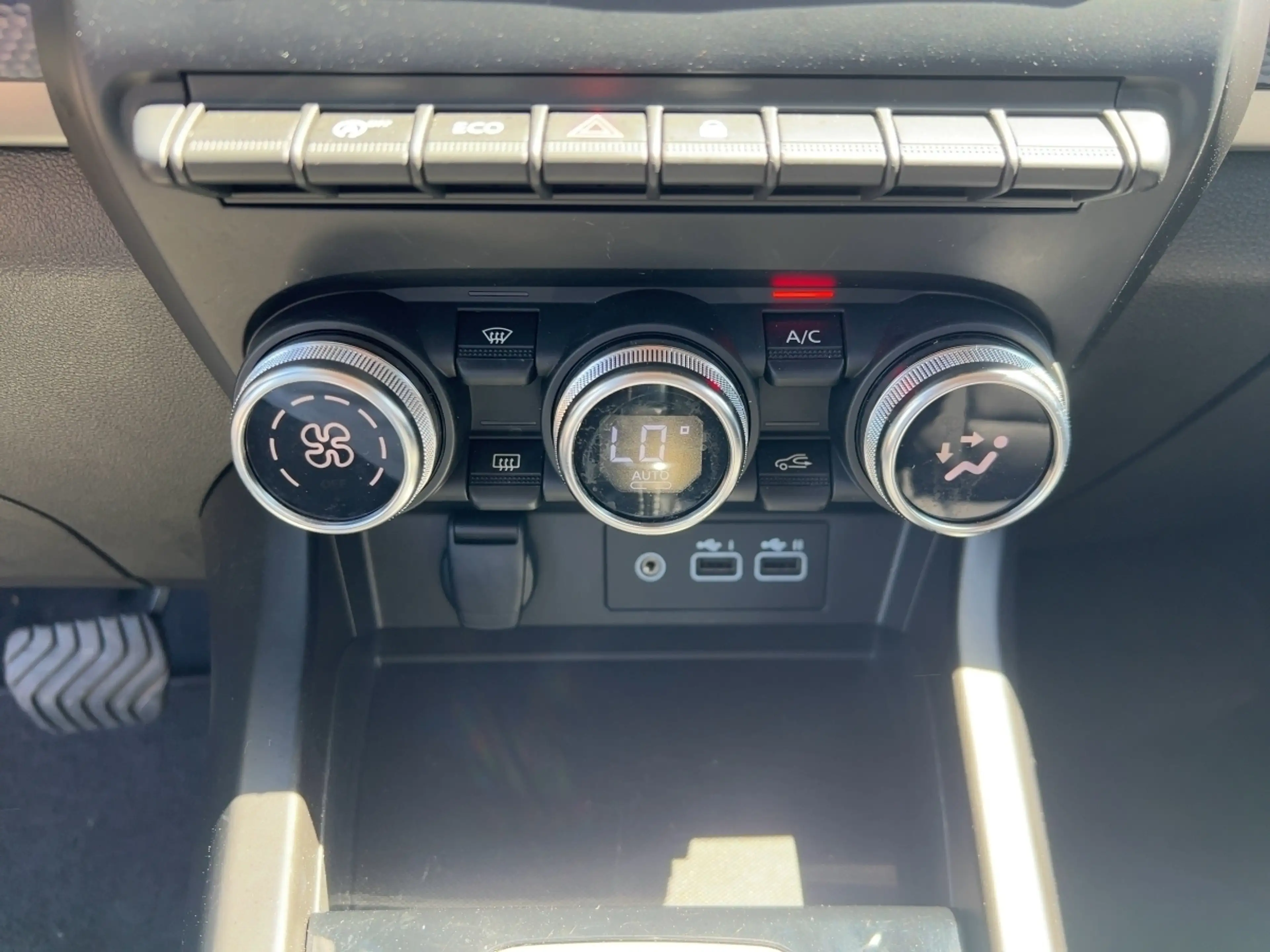 Renault Arkana EVOLUTION Mild Hybrid 140 EDC Apple CarPlay — photo 14