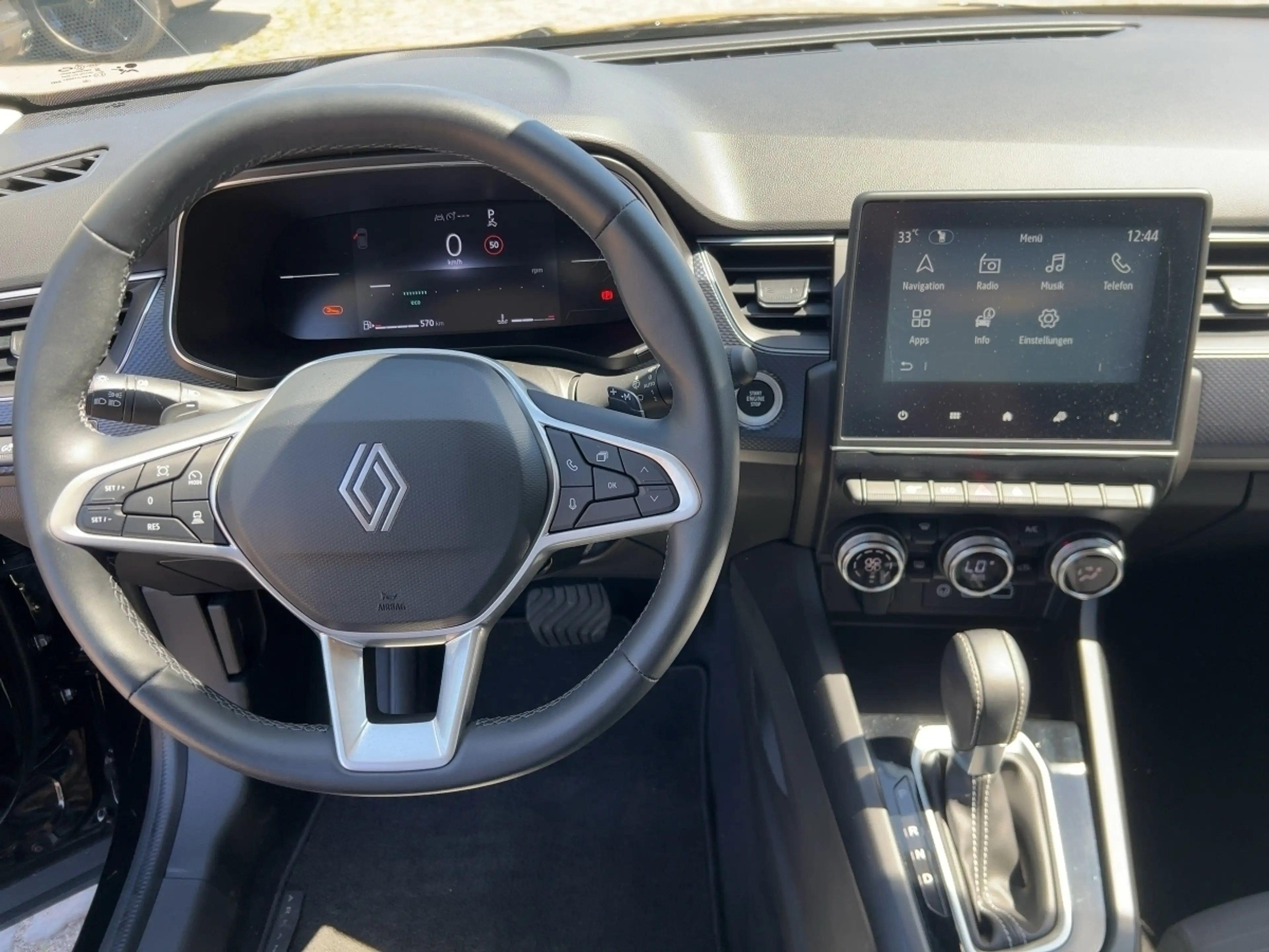 Renault Arkana EVOLUTION Mild Hybrid 140 EDC Apple CarPlay — photo 12