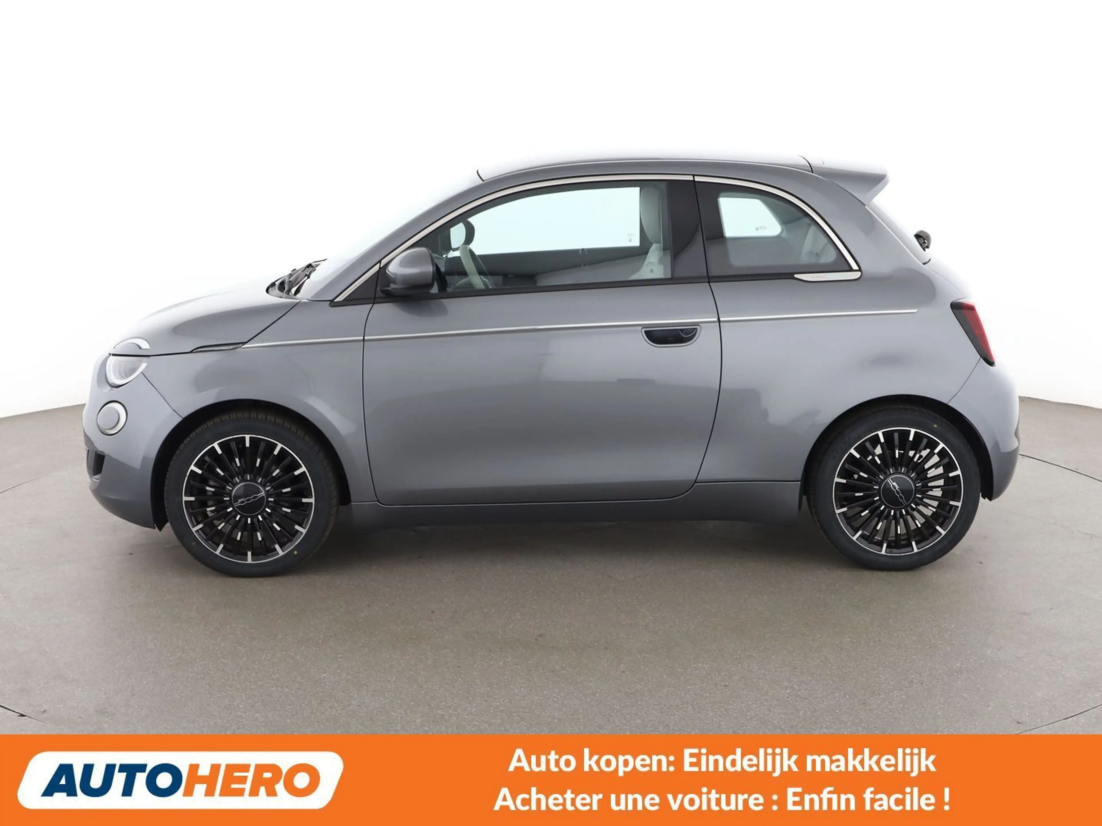 Fiat 500e electric drive 87 kW la Prima by Bocelli — photo 3