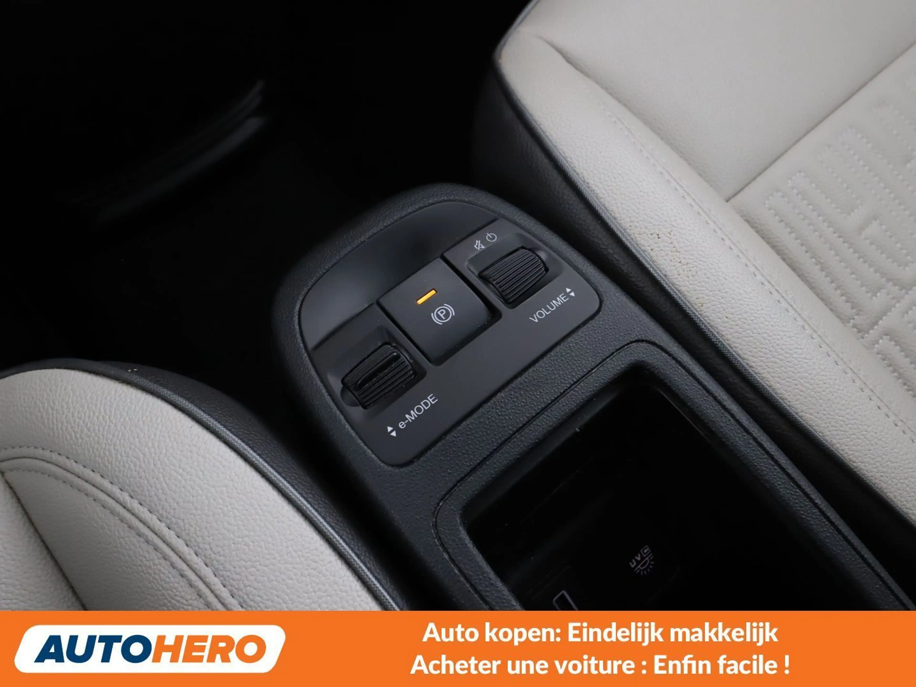 Fiat 500e electric drive 87 kW la Prima by Bocelli — photo 14