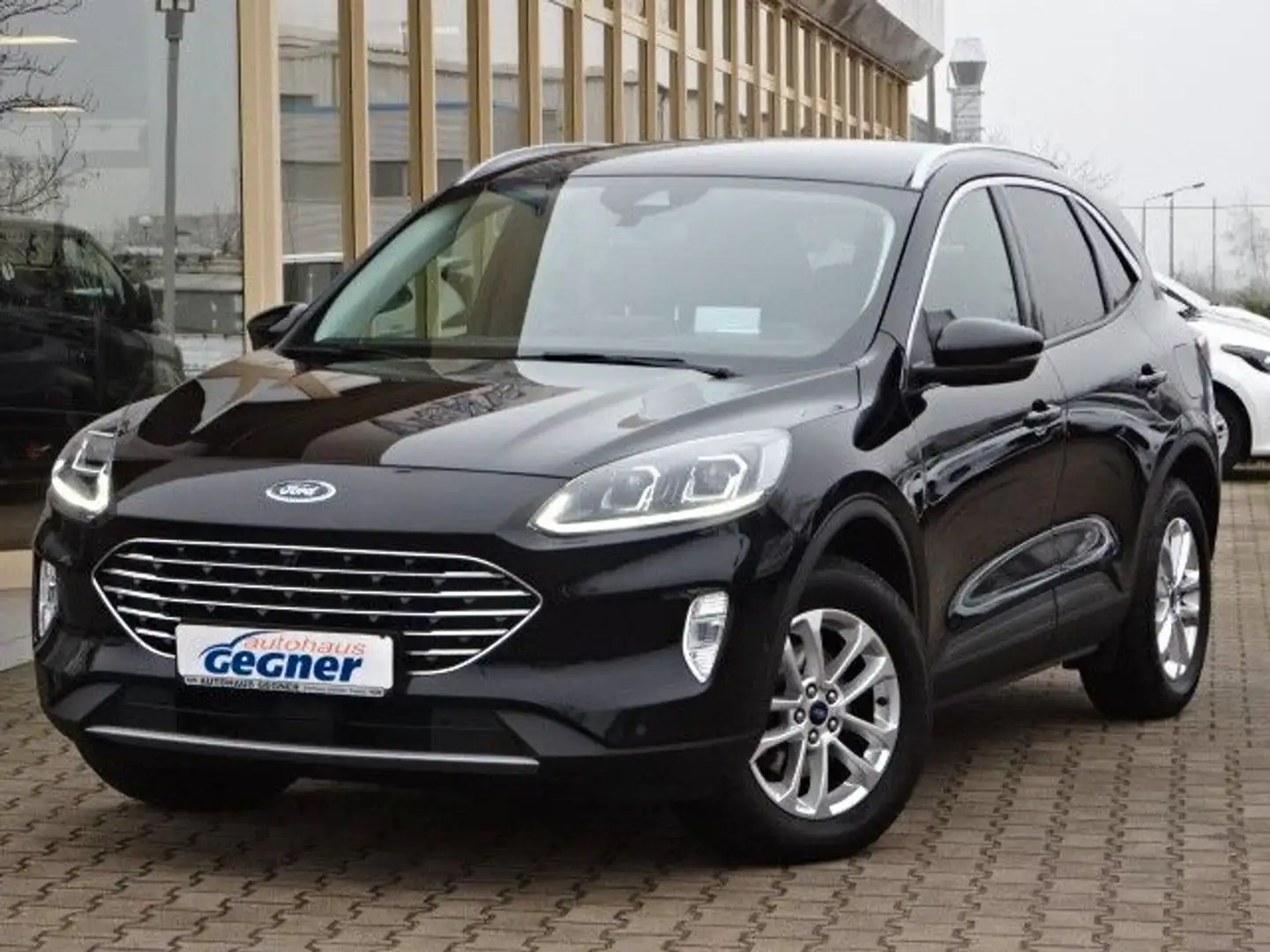 Ford Kuga 190PS Autm. 4x4 Titanium X AHK LED Navi Schwarz - 2