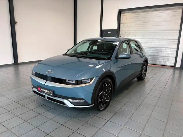 Hyundai Ioniq 5 view 3