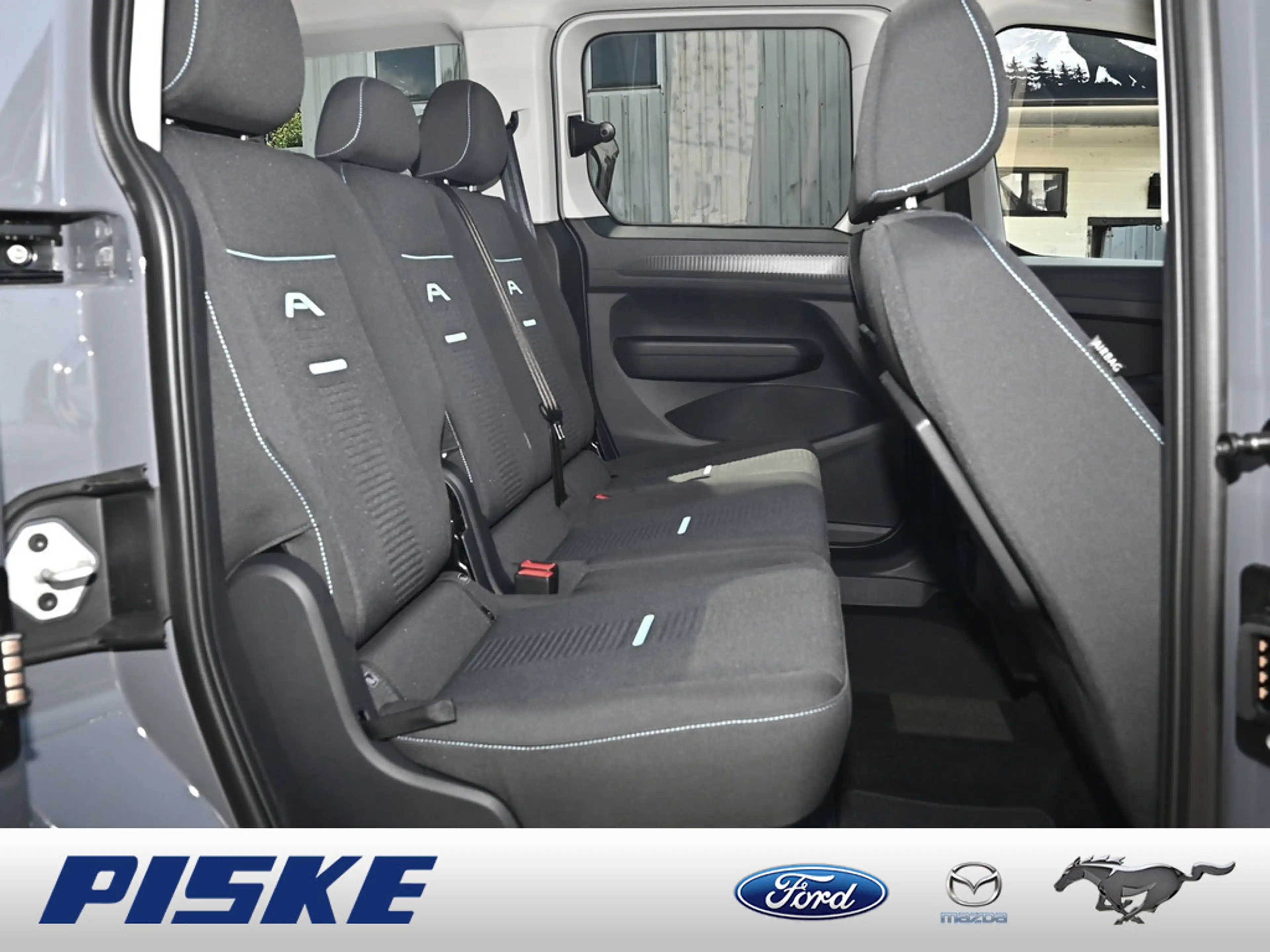Ford Tourneo Connect Allrad KAMERA ACC LED PANO — photo 5