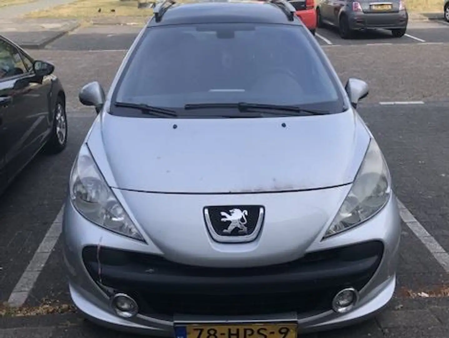 Peugeot 207 207 1.6 HDI XS Grijs - 2