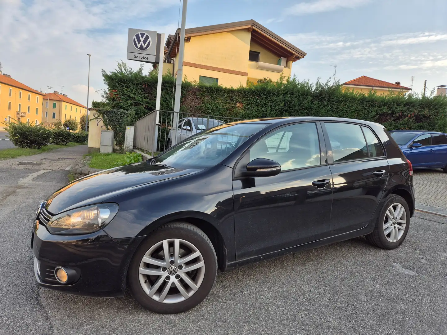 Volkswagen Golf Golf VI 5p 1.6 tdi Highline 105cv Uni proprietario Nero - 1