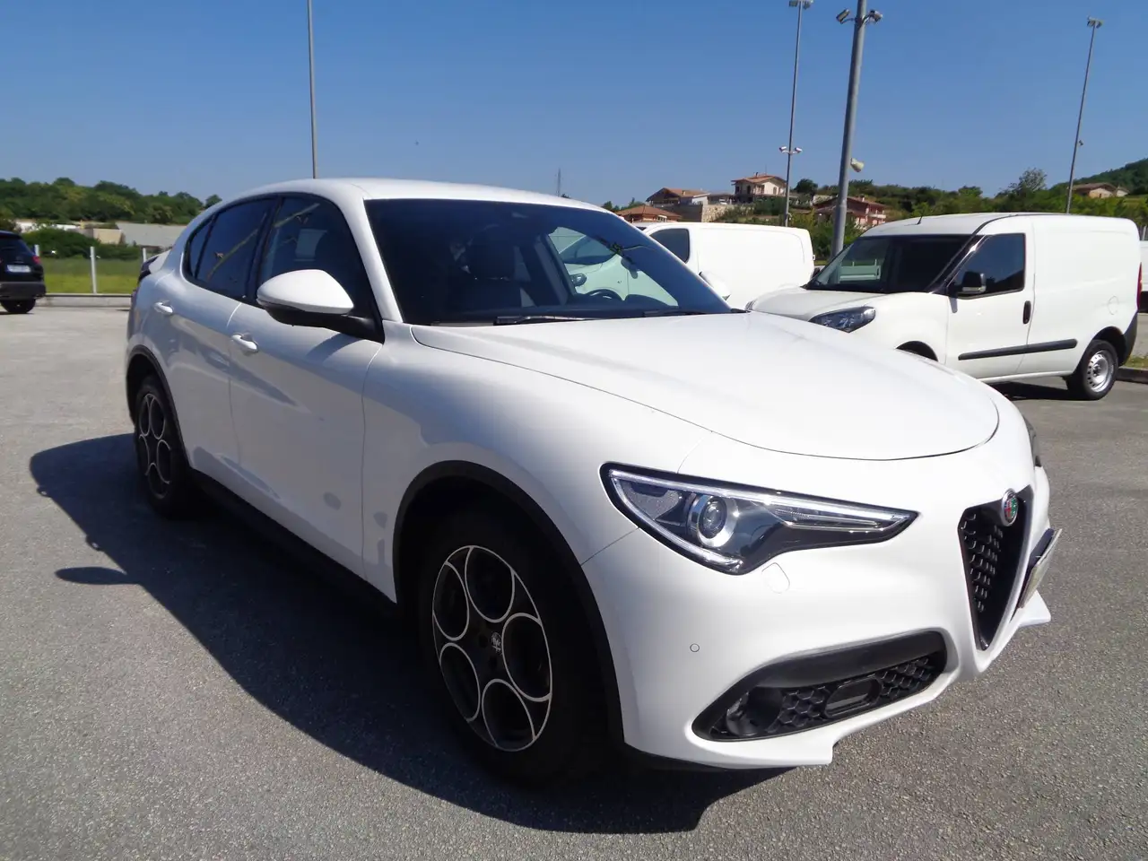 Alfa Romeo Stelvio 2022 — фото 7