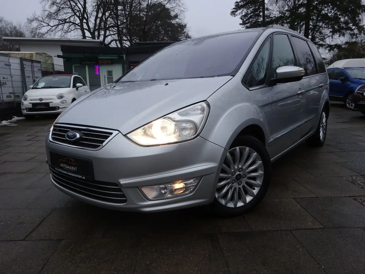 Ford Galaxy Titanium/ Klimaautomatic/Leder/AHK/7Sitze Grau - 1