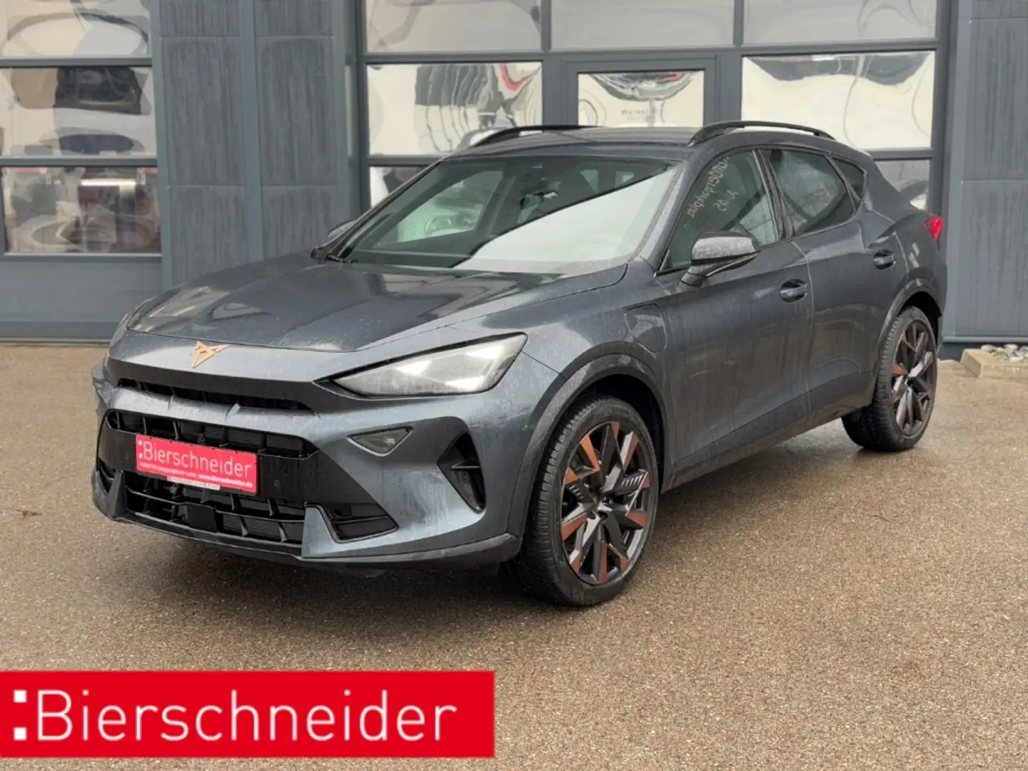 CUPRA Formentor 1.5 e-HYBRID VZ MATRIX-LED NAVI AHK 19 SENNHEISER Šedá - 1