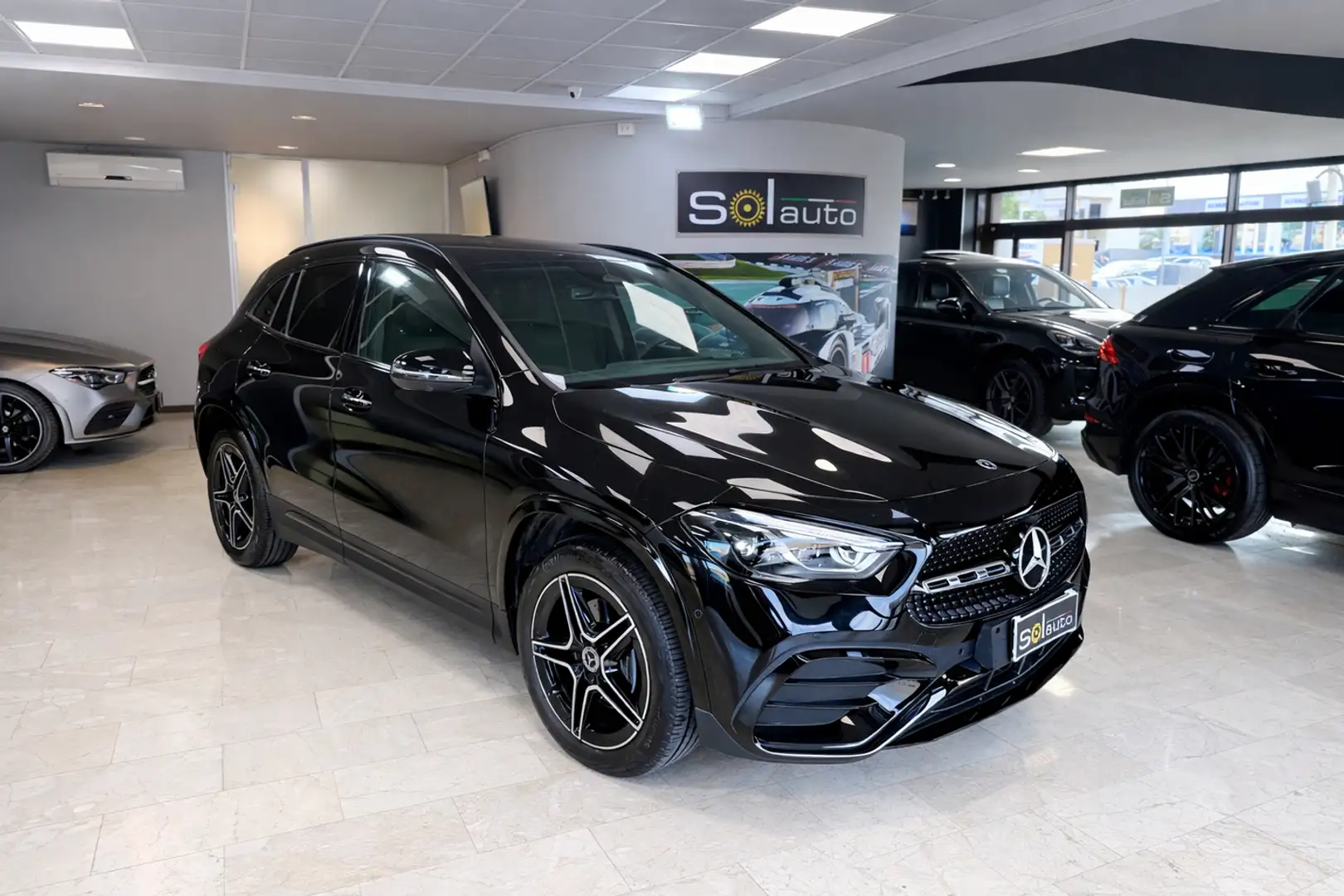Mercedes-Benz GLA 200 200 d AMG Line Premium auto - 1