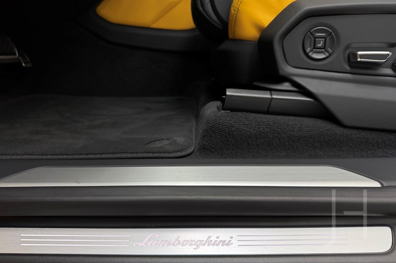 Lamborghini Urus — photo 14