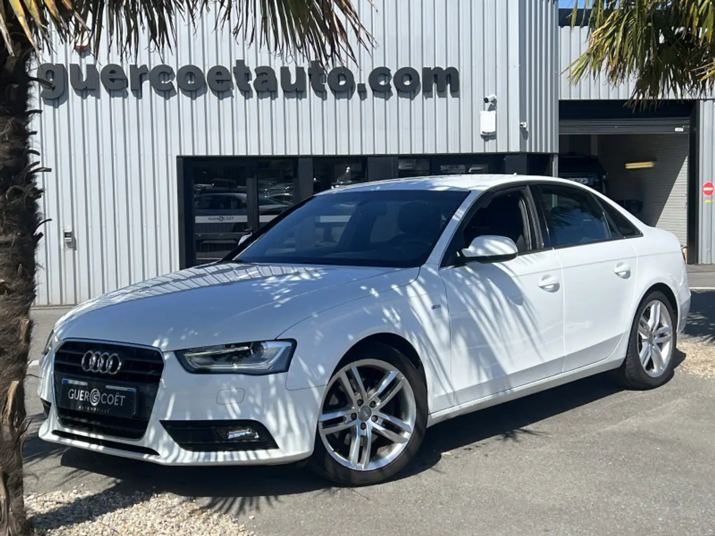 Audi A4 2.0 TDI 143CH DPF S LINE Blanc - 2