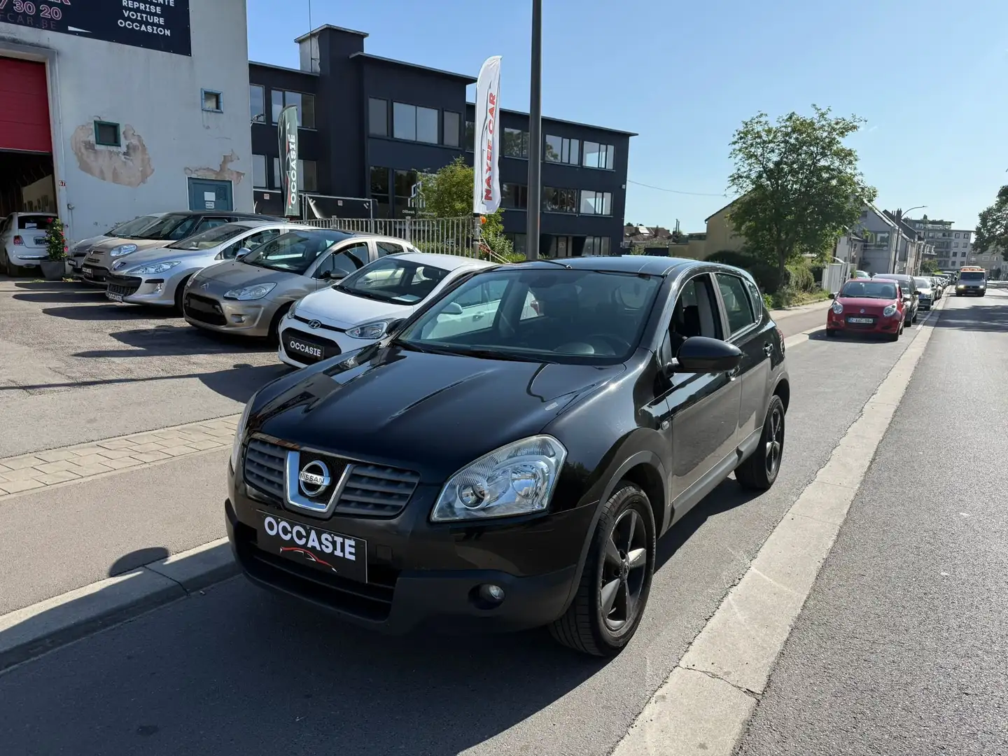Nissan Qashqai 2.0 dCi 2WD Tekna Grijs - 1