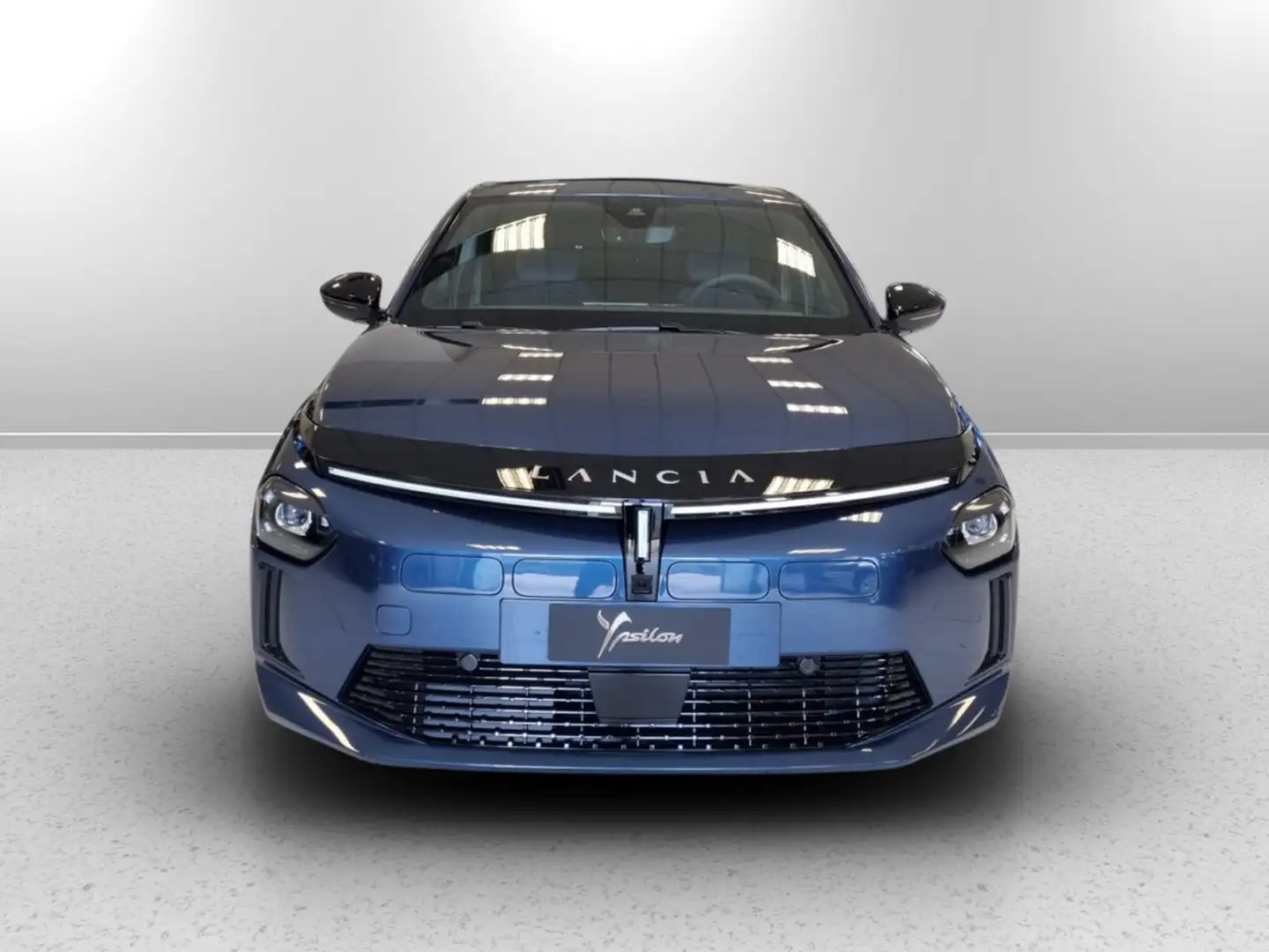 Lancia Ypsilon 51kwh edizione limitata cassina 156cv - 2