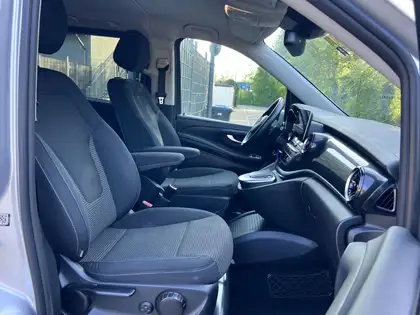 Annonce voiture d'occasion Mercedes-Benz V 220 - CARADIZE