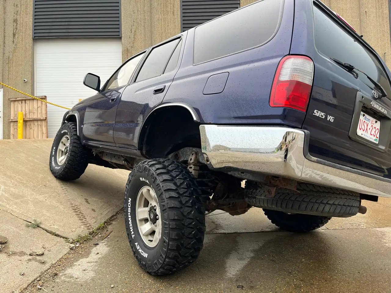 Toyota 4-Runner снимка Toyota 4-Runner