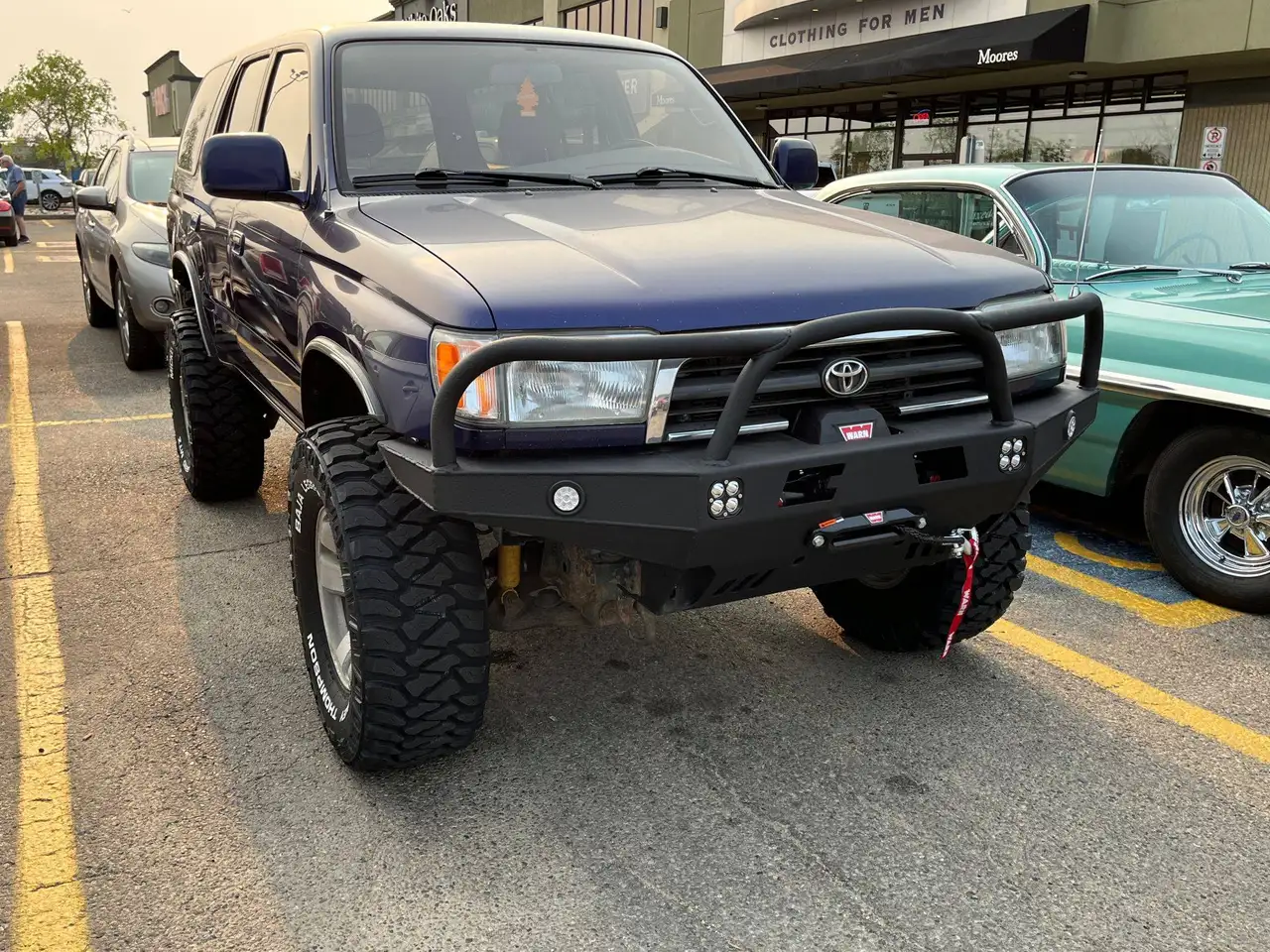 Toyota 4-Runner снимка Toyota 4-Runner