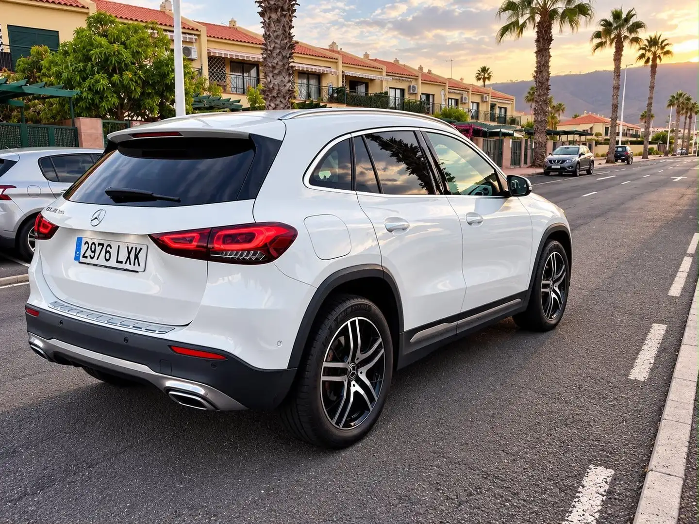 Mercedes-Benz GLA 250 250e - 2
