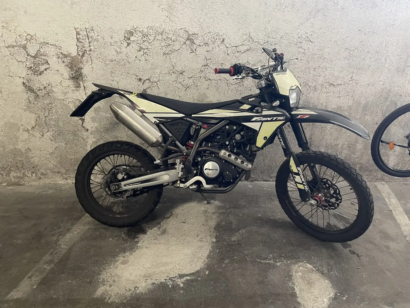 Fantic 125E enduro Green - 1