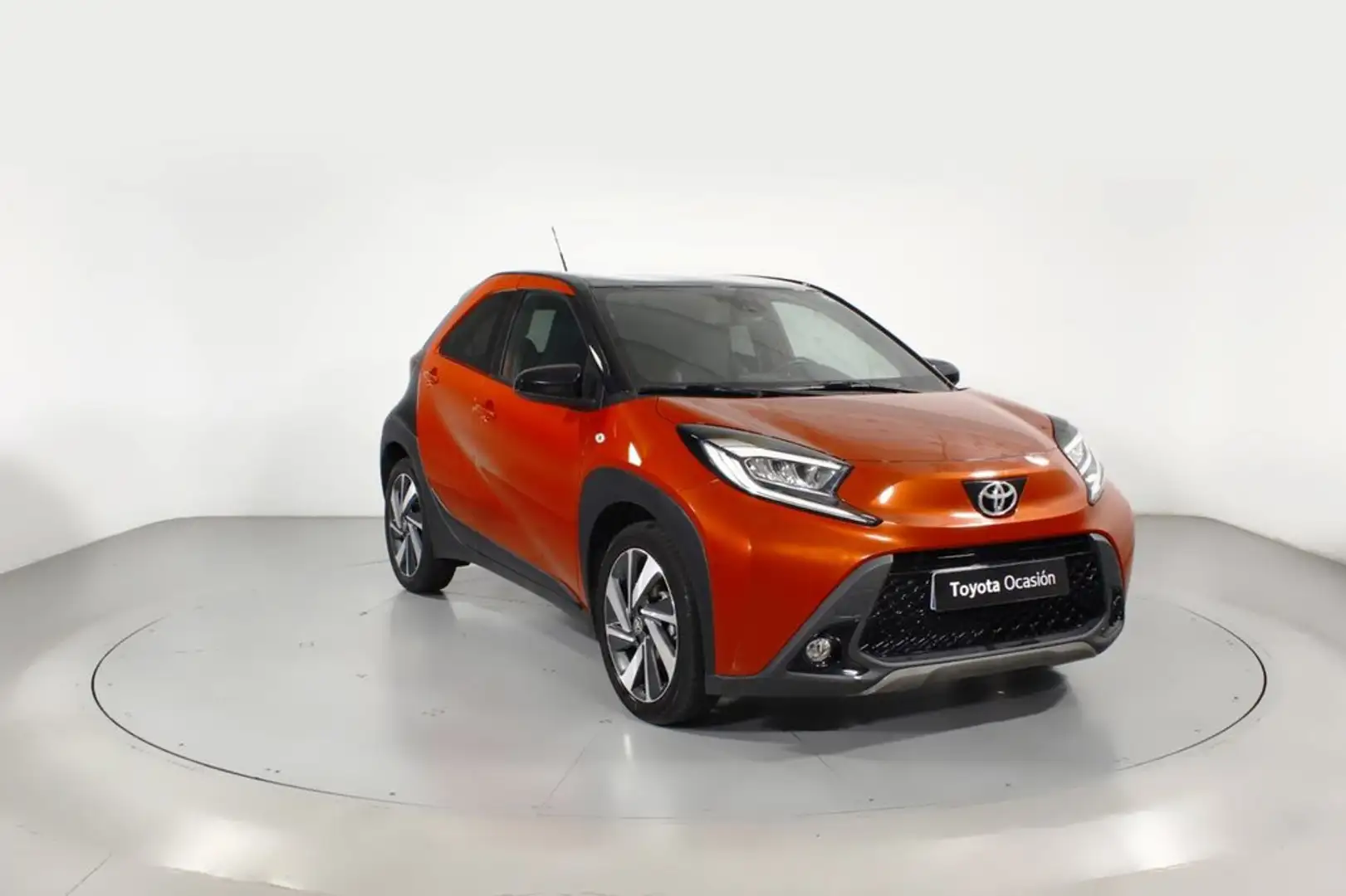 Toyota Aygo 1.0 VVT-I CHIC 5P Gelb - 1