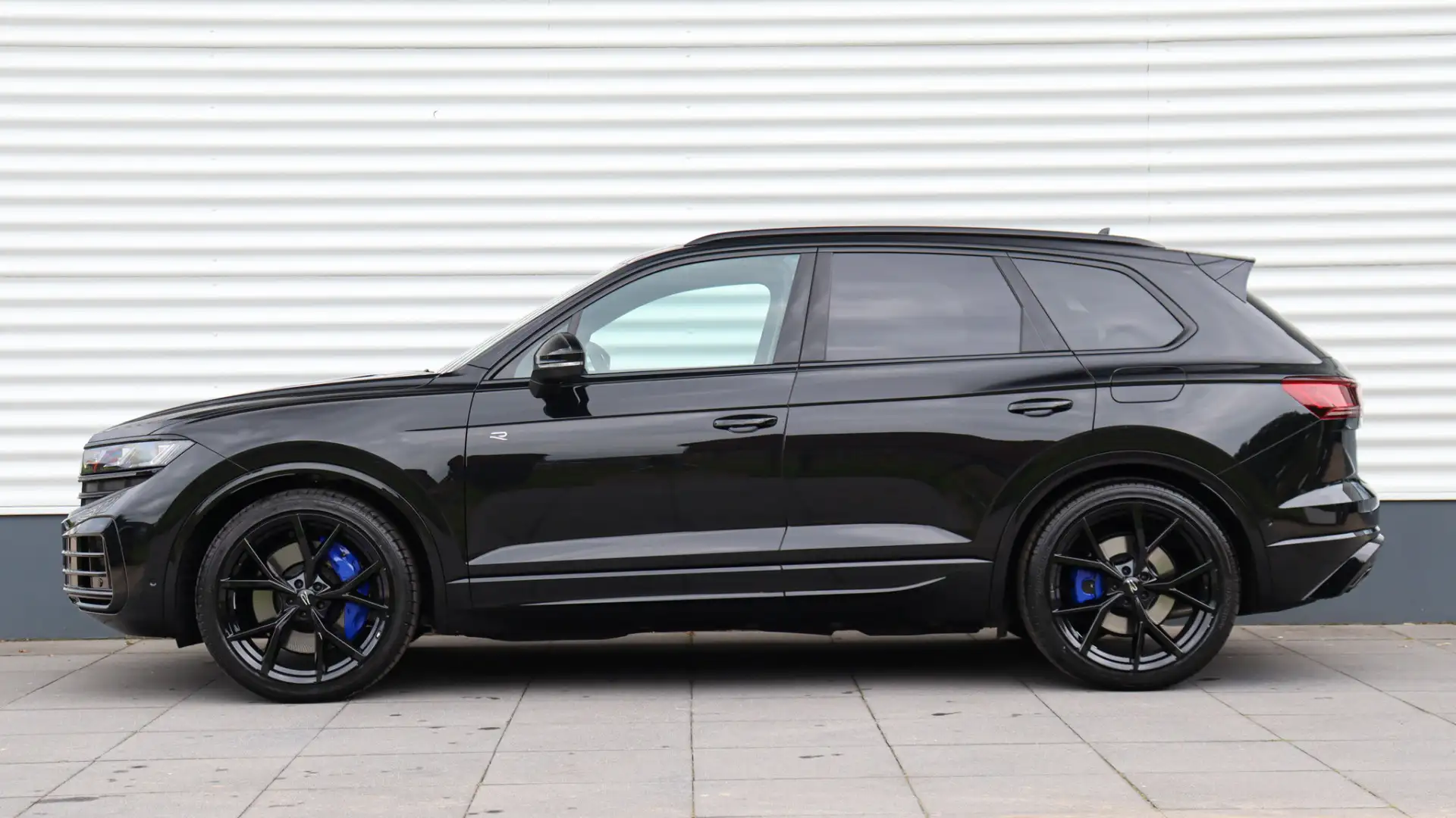 Volkswagen Touareg 3.0 TSi eHybrid 4MOTION R Edition | Stoelventilati Zwart - 2