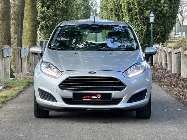 Ford Fiesta view 6