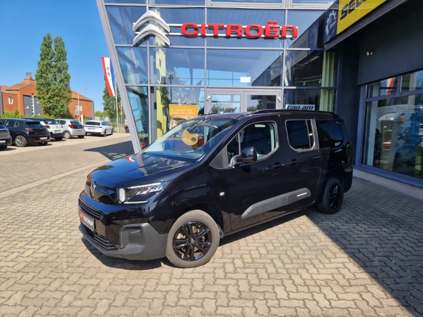 Citroen Berlingo Max XL BlueHDi 130 EAT8 LED LenkradHZG Schwarz - 1