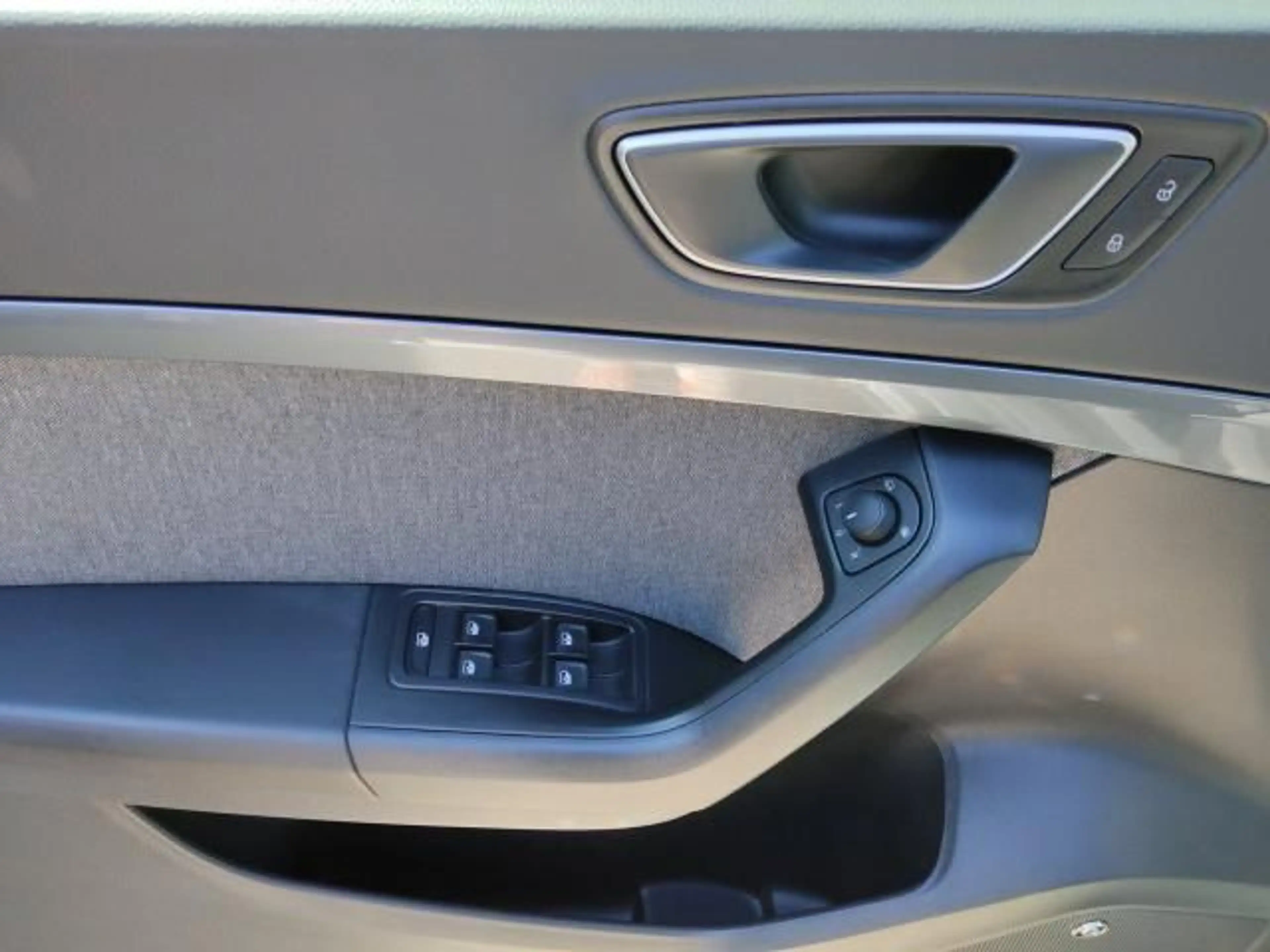 SEAT Ateca ATECA STYLE 1.5 TSI NAVI SITZH. BEHEIZB. LENKRAD — photo 13