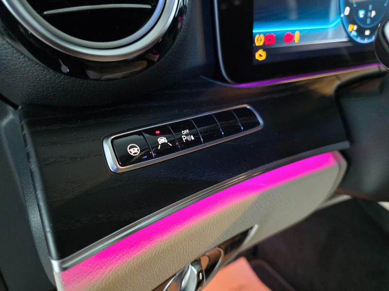 Mercedes-Benz E 220 d 4Matic All-Terrain 360° KEYLESS*1.HAND* — photo 13