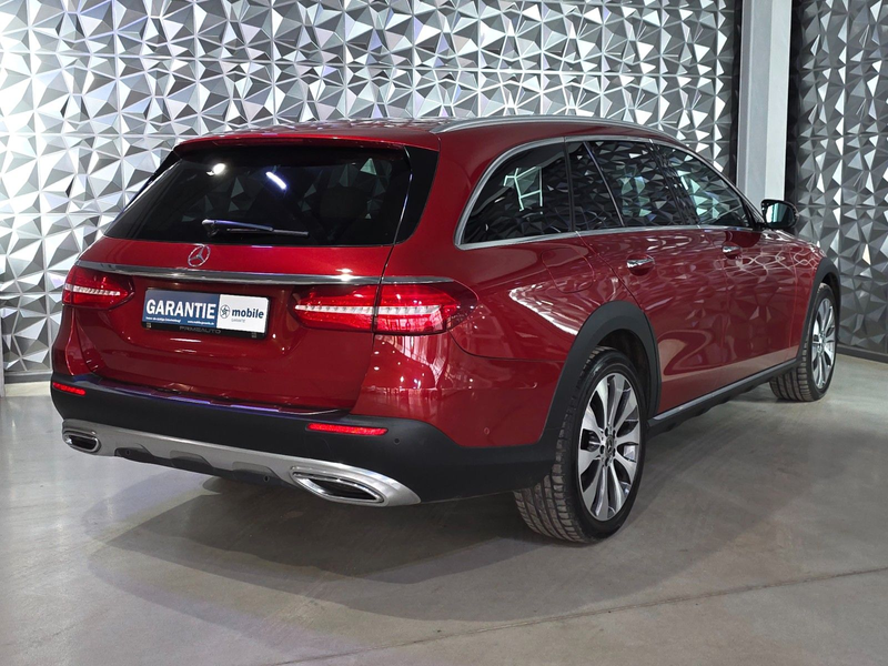 Mercedes-Benz E 220 d 4Matic All-Terrain 360° KEYLESS*1.HAND* — photo 5